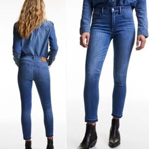 Denim Forum Aritzia The Nico Mid Rise Skinny Crop Raw Released Hems Size 30